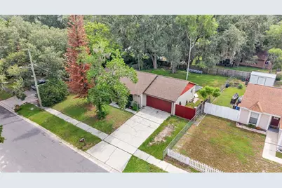 2110 Johnson Loop, Plant City, FL 33563 - Photo 2