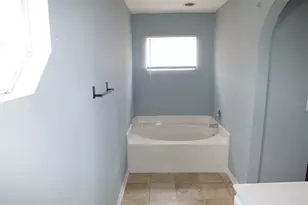 437 Fish Hawk Dr, Winter Haven, FL 33884 - Photo 2