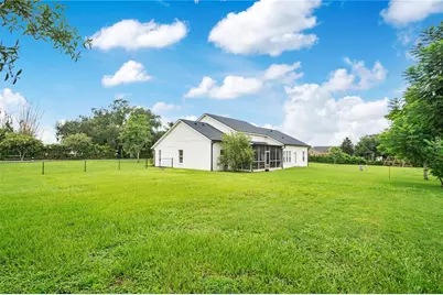 2818 Mayday Drive, Plant City, FL 33565 - Photo 26