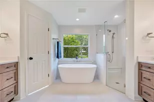 2818 Mayday Dr, Plant City, FL 33565 - Photo 16