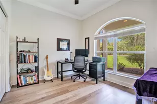 2818 Mayday Dr, Plant City, FL 33565 - Photo 4