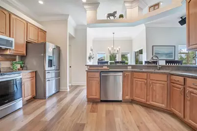 2818 Mayday Drive, Plant City, FL 33565 - Photo 6