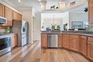 2818 Mayday Dr, Plant City, FL 33565 - Photo 6