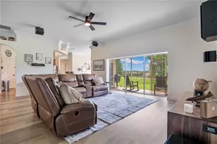 2818 Mayday Dr, Plant City, FL 33565 - Photo 12