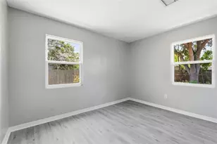 7100 13th St N, Saint Petersburg, FL 33702 - Photo 18