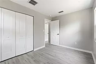 7100 13th St N, Saint Petersburg, FL 33702 - Photo 20