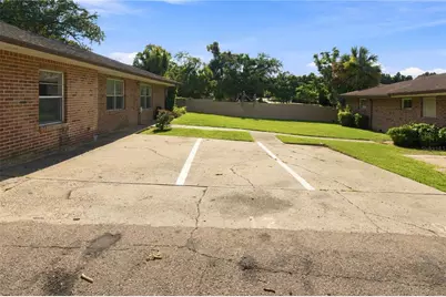 101 Lake Hunter Drive #12, Lakeland, FL 33803 - Photo 2