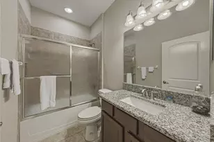 1894 Via Lago Dr, Lakeland, FL 33810 - Photo 32