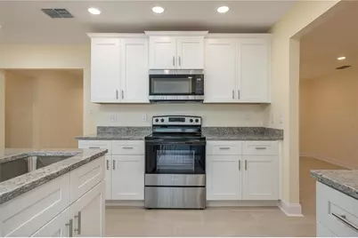 407 Princess Place, Lakeland, FL 33803 - Photo 8