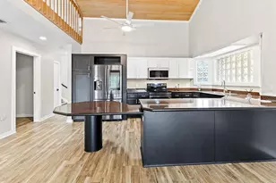 614 Mountain Lake Pl, Lakeland, FL 33813 - Photo 10