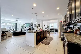 10457 Waterstone Dr, Riverview, FL 33578 - Photo 2