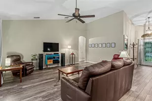 2985 Vintage View Cir, Lakeland, FL 33812 - Photo 6