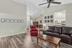 2985 Vintage View Cir, Lakeland, FL 33812 - Photo 8