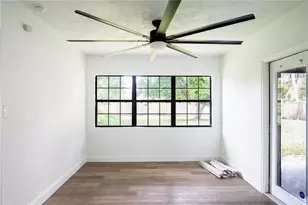 4104 W Wisconsin Ave, Tampa, FL 33616 - Photo 10