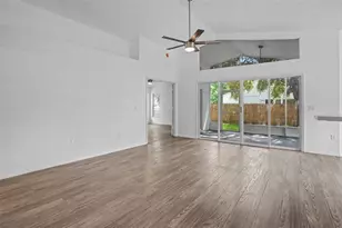 419 St Anns Dr, Winter Haven, FL 33884 - Photo 10