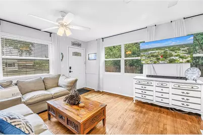 416 61st Avenue NE, Saint Petersburg, FL 33703 - Photo 6