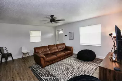 640 Dean Street, Mulberry, FL 33860 - Photo 6