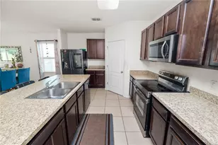 813 Sheen Cir, Haines City, FL 33844 - Photo 18