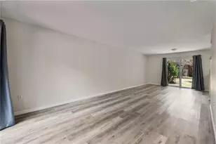 1836 N Crystal Lake Dr, Lakeland, FL 33801 - Photo 8