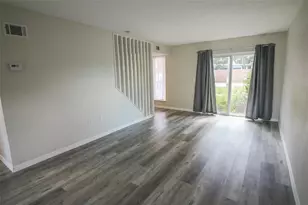 1836 N Crystal Lake Dr, Lakeland, FL 33801 - Photo 4