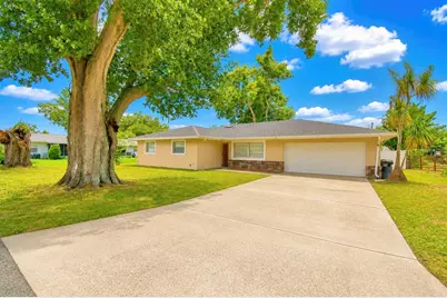 105 Byron Place, Winter Haven, FL 33884 - Photo 1