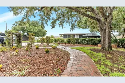 16325 Cherry Tree Court, Clermont, FL 34714 - Photo 12