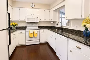 2228 Grand Cypress Dr, Lakeland, FL 33810 - Photo 10