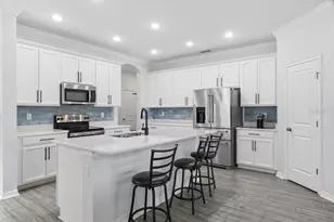 6525 Great Bear Dr, Lakeland, FL 33805 - Photo 8