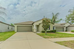 13009 Majestic Garden Ln, Riverview, FL 33579 - Photo 2