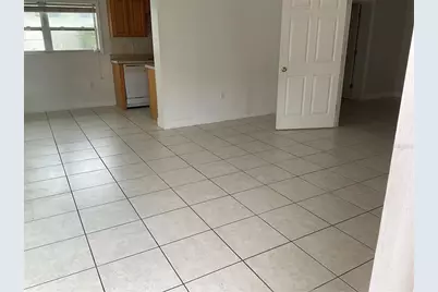 2121 Lakeview Drive, Sebring, FL 33870 - Photo 2