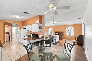 2240 Sea Island Cir N, Lakeland, FL 33810 - Photo 12