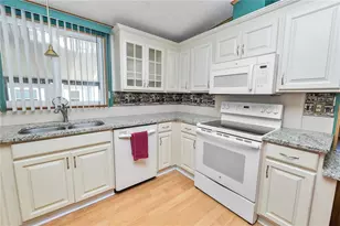 1706 Fox Hill Dr, Lakeland, FL 33810 - Photo 12