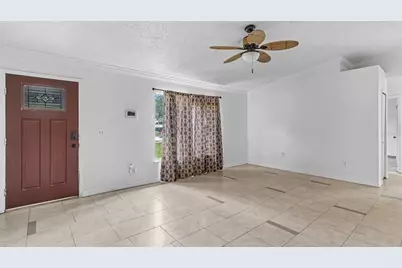 1306 Borden Court, Valrico, FL 33594 - Photo 4