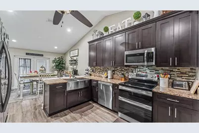 1411 Ashbury Court, Lakeland, FL 33809 - Photo 2