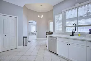 2856 Meridian Point Ln, Lakeland, FL 33812 - Photo 24