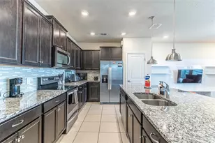 3713 Pacific Ln, Davenport, FL 33897 - Photo 8