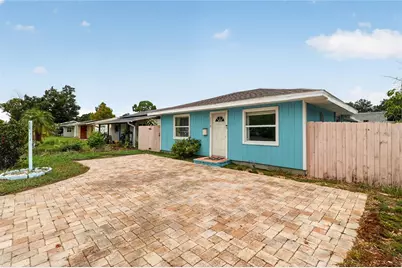 1119 54th Avenue N, Saint Petersburg, FL 33703 - Photo 2