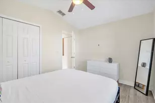 111 Pinewood Dr, Davenport, FL 33896 - Photo 6