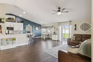 925 Lochland Loop, Bartow, FL 33830 - Photo 4