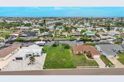 6510 Santiago Court, Apollo Beach, FL 33572 - Photo 8
