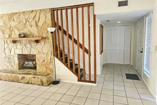 1836 N Crystal Lake Dr, Lakeland, FL 33801 - Photo 4
