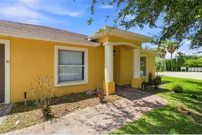 106 Majestic Gardens Court, Winter Haven, FL 33880 - Photo 2