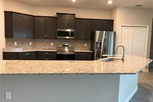 1437 Cypress View Ln, Lakeland, FL 33811 - Photo 2