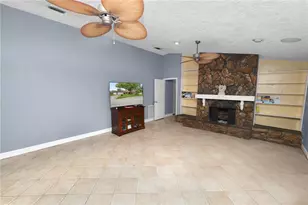 2010 Moss Ct, Dunedin, FL 34698 - Photo 20