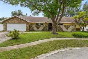 2010 Moss Ct, Dunedin, FL 34698 - Photo 1