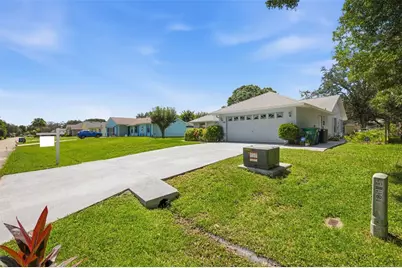 881 Foster Avenue, Sebastian, FL 32958 - Photo 4