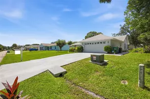 881 Foster Ave, Sebastian, FL 32958 - Photo 4