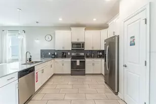 561 Pebble Beach Dr, Davenport, FL 33896 - Photo 8