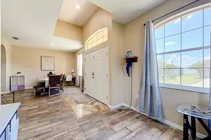 8230 Woodvine Cir, Lakeland, FL 33810 - Photo 8