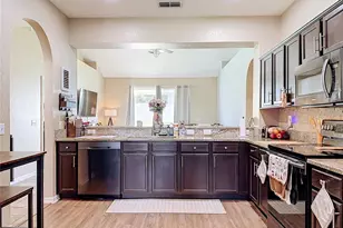 8230 Woodvine Cir, Lakeland, FL 33810 - Photo 18
